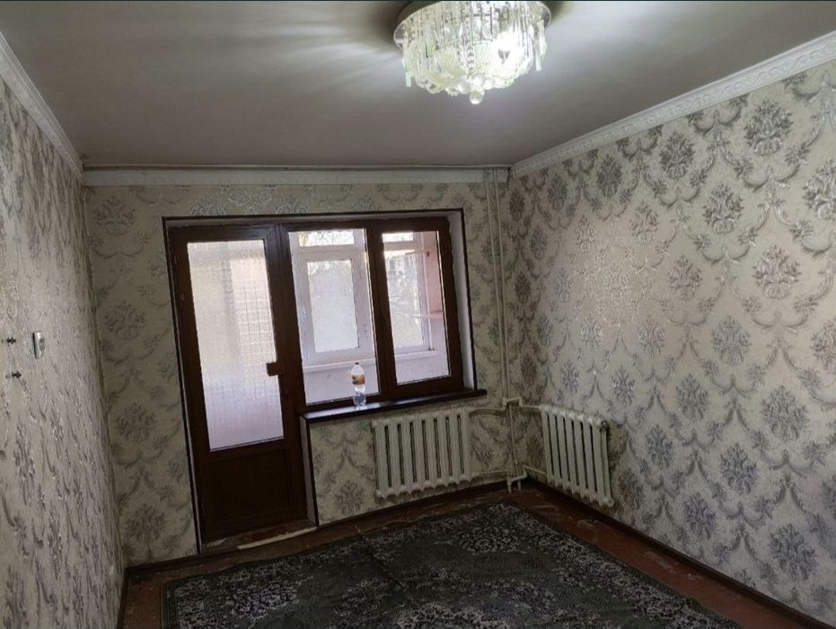 Продаётся 2 комнатная квартира на 3 этаже в 4х этажном панельном доме.