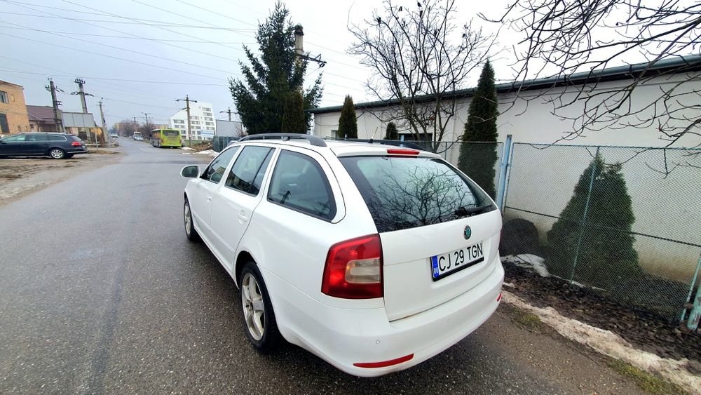 SKODA Octavia 2011 — imagine 5