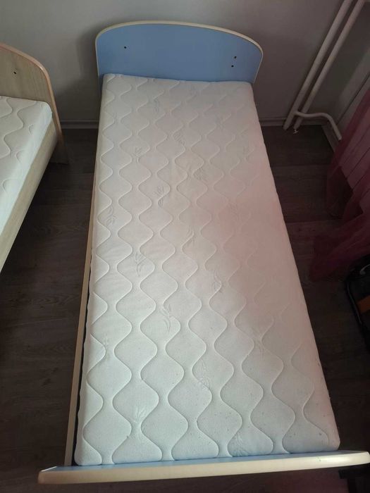 Трансформиращи бебешки легла в юношеско легло и детско бюро