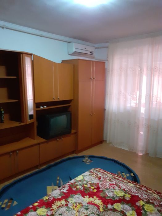 Ofer spre închiriere garsonieră situată în zona Găvana – Bere, Pitești