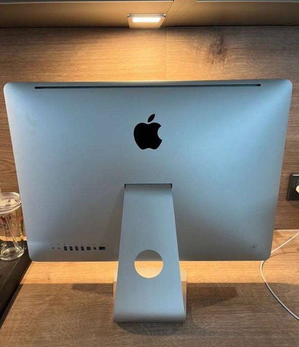 iMac  2011 21.5-inch