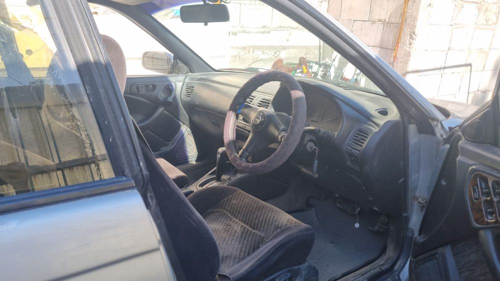 Subaru legasy 1995