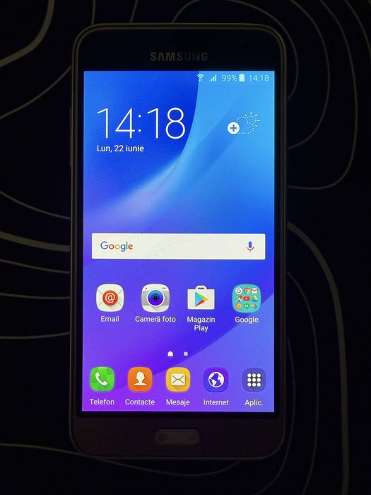 Samsung Galaxy J3 (2016) – 8 GB