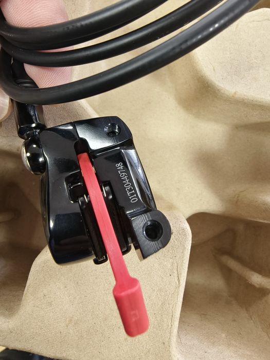 Ново SRAM Rival 22 DoubleTap BrakeLever/Shifter/Flat Mount right 11-sp