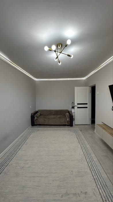 Продам 2х квв. квартиру  Район 11 мкр