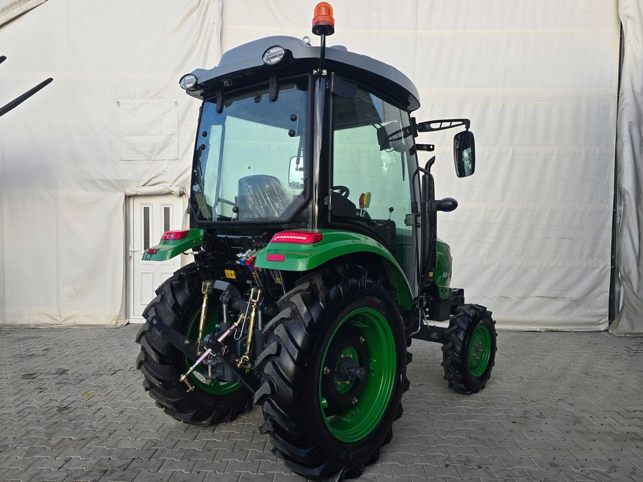 Tractor Forte Euro 3 cu cabina, AC, 50CP, 4X4 servodirectie hidraulica