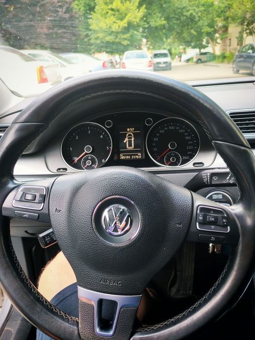 VOLKSWAGEN Passat 2011 — imagine 4