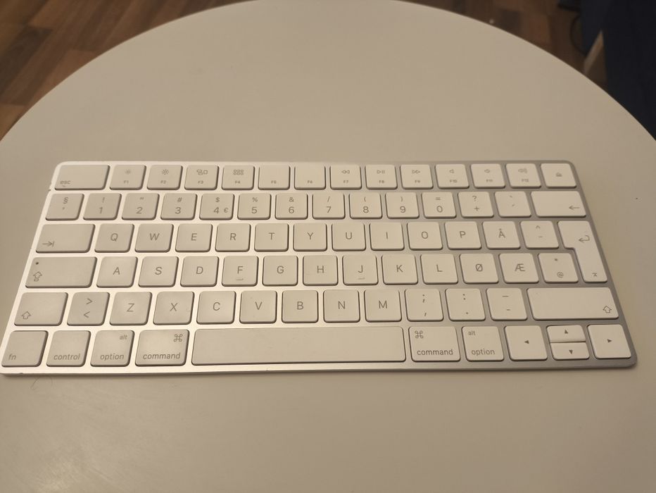 Tastatura Wireless APPLE Magic Keyboard (2024)