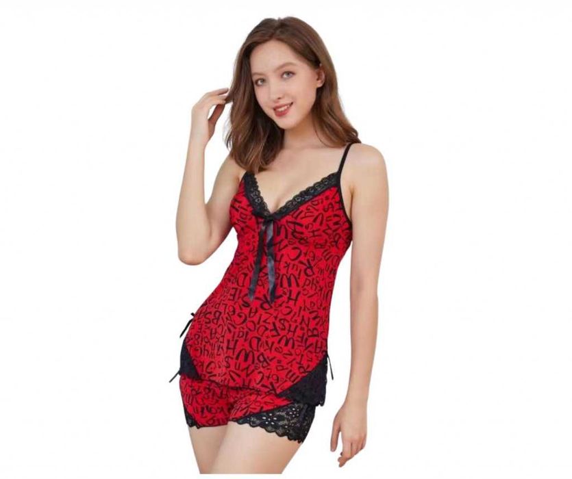 Дамска пижама, две части