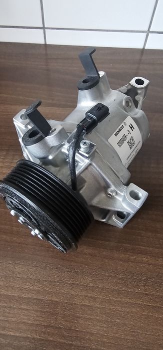 Compresor aer condiționat  Dacia Logan3