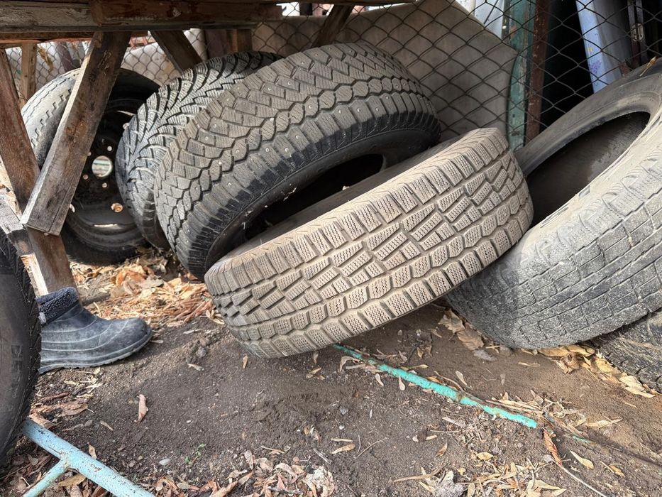 Продам зимние шины