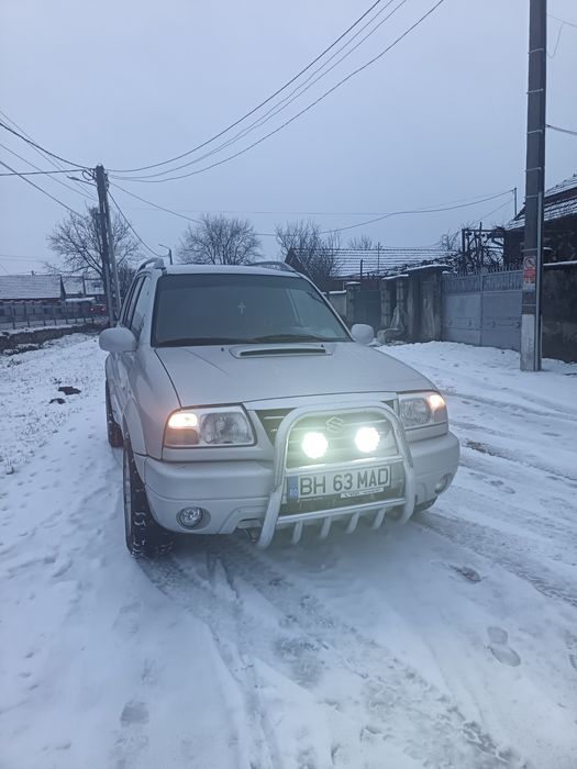 Vând sau schimb Suzuki grandvitara