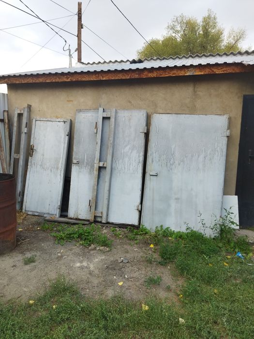 Ворота и двери железные б/у
