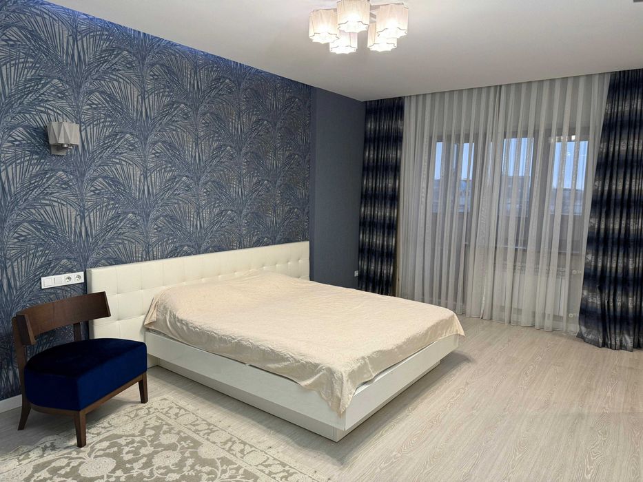 Продам 4-х комн квартиру