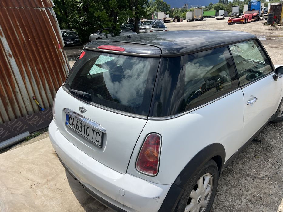 Mini Cooper 1.6 , Мини Купър 1.6 бензин ръчка На Части !!!