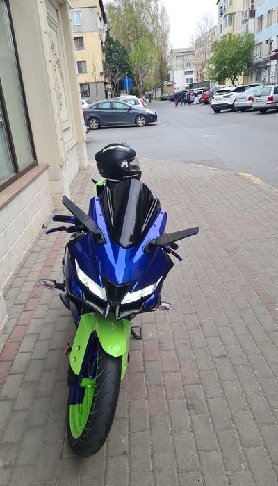 Yamaha YZF R-125 2022(generatia 3), A1