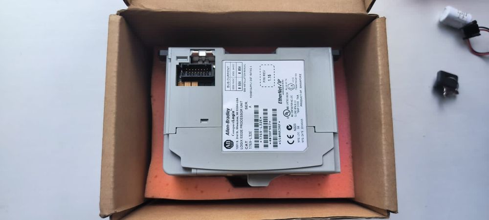 Контроллер 1769L32E