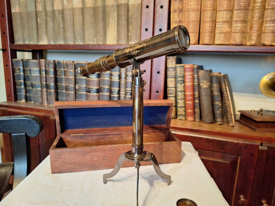 Телескоп - модел началото на 20 в