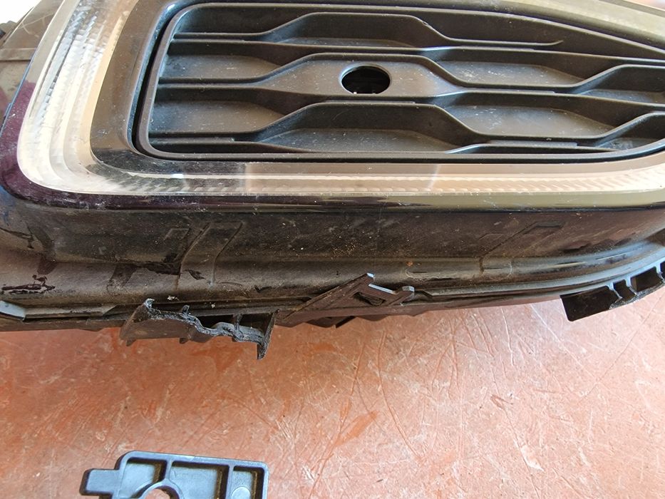 VW T-Roc лява и дясна дневна светлина