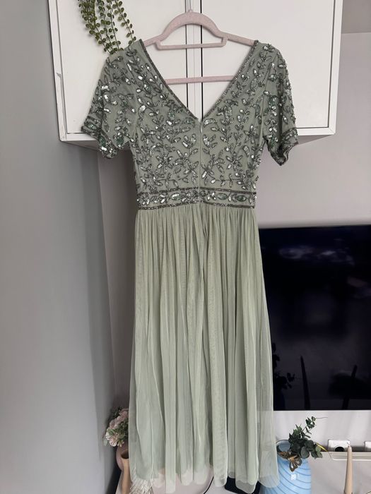 Официална рокля Lace&beads лъскава пайети и тюл зелена S рамер