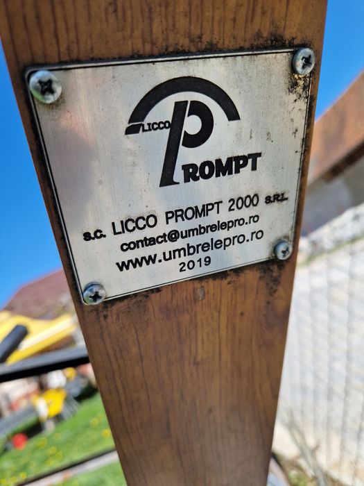 Umbrela terasa tip ghiocel