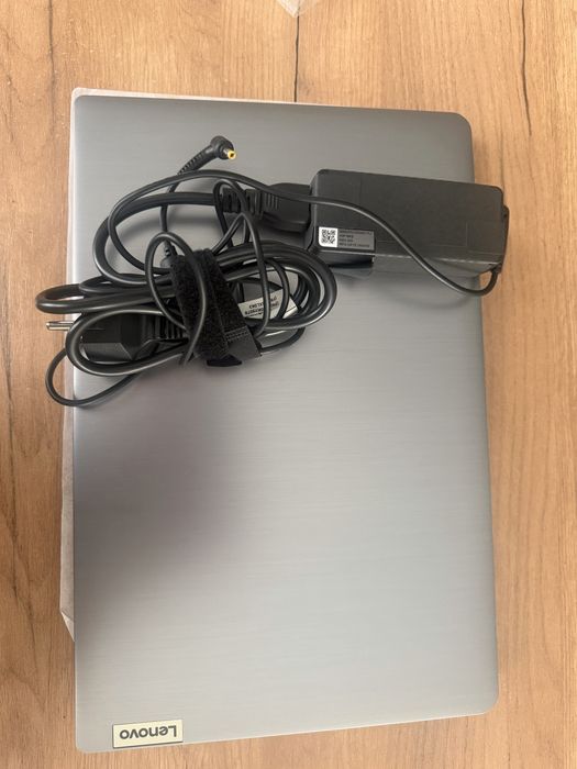 Lenova IdeaPad 3 15IAU7