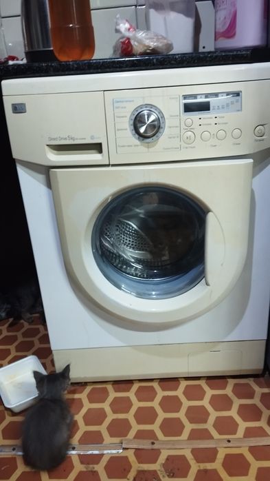 Продам  машинку автомат