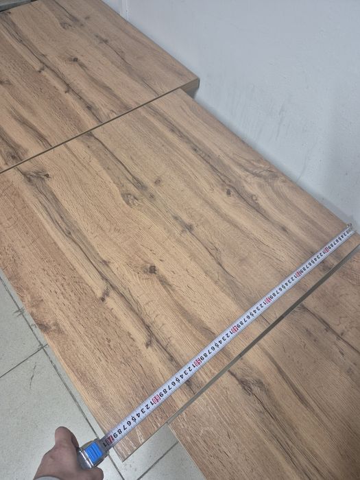 Кресло, столик, стулья