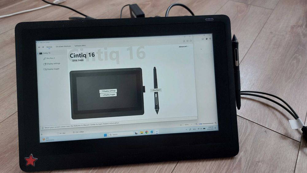 Tabletă grafică Cintique 16 wacom + montă VISA