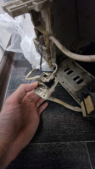 Холодильник нерабочий