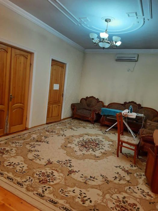 Продаётся дом в центре города метро Минор Юнусабад