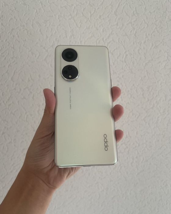 Oppo Reno 8T Телефон
