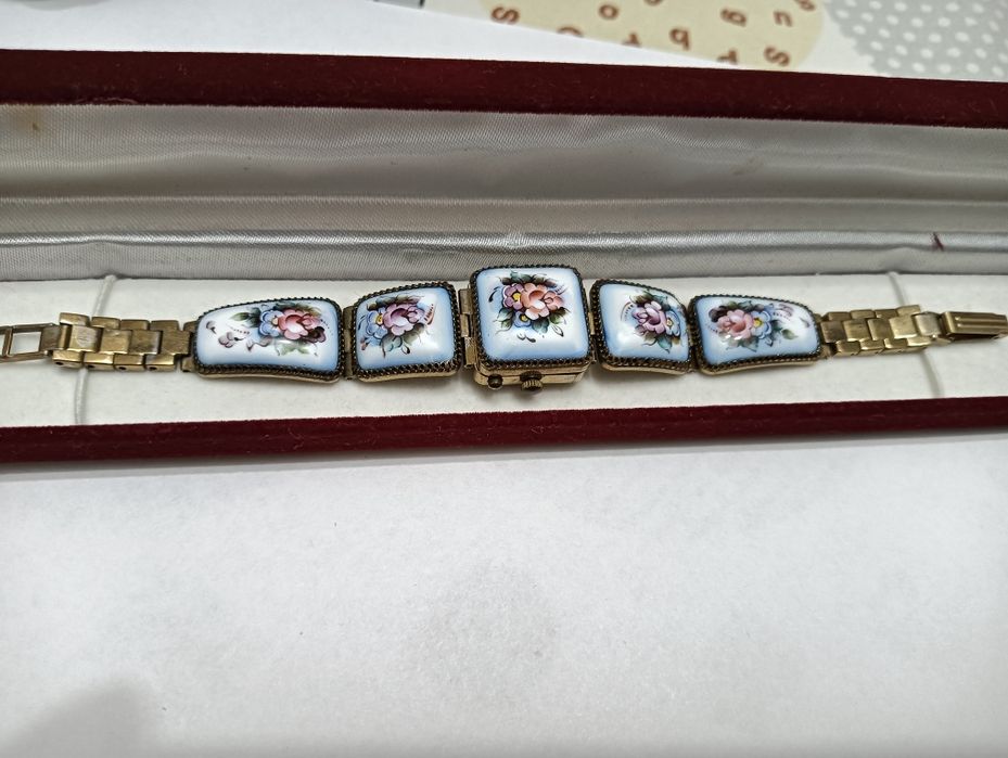 Часы женские СССР