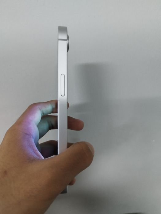 Iphone 16e 128GB 90%