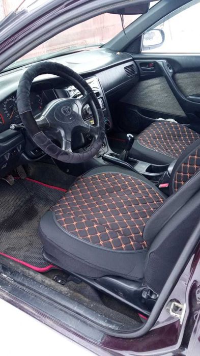 Тоyota Carina E c зап. частями