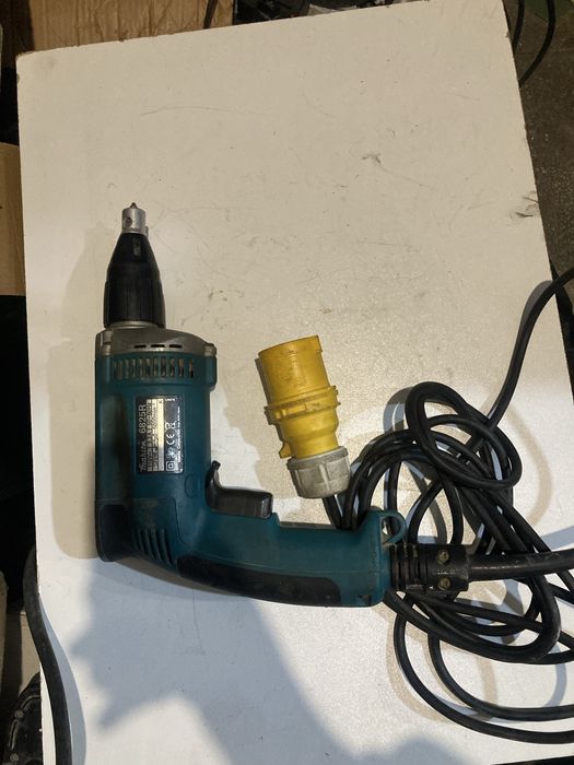 Masina Rigips Makita 6825R 570w Alimentare 110v