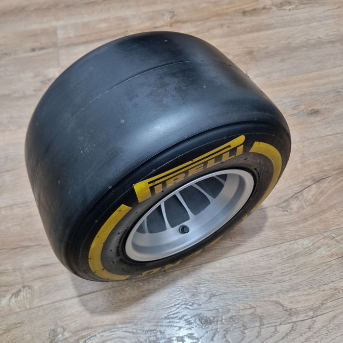 Formula 1 - roata pole position 13'