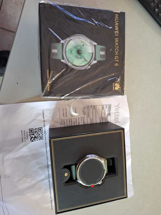 Часовник Huawei GT 6