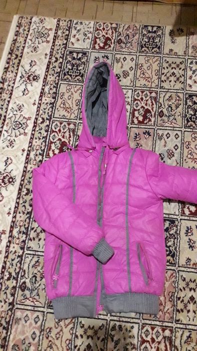 Продам куртку осеннюю