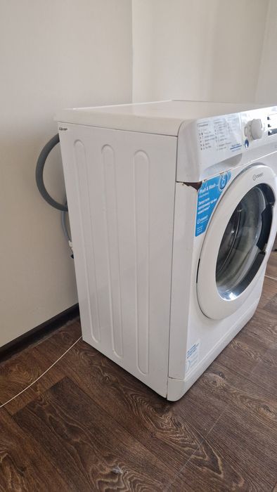 Стиральная машина indesit