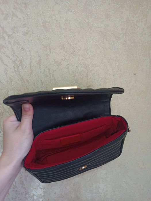 Женская сумка через плечо, новая
Описание:
Продам стильную женскую сум