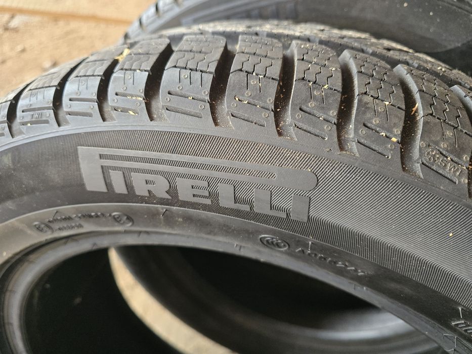 Anvelope 225 55 r18 iarna Pirelli