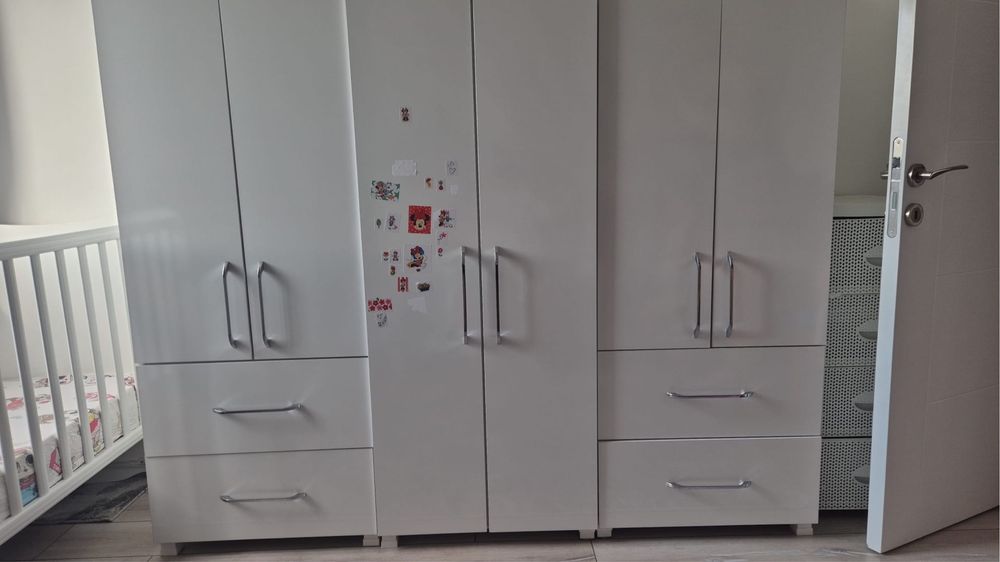 Гардероб за дрехи