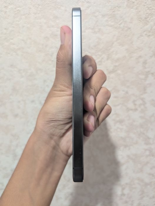 Samsung S24 128/8