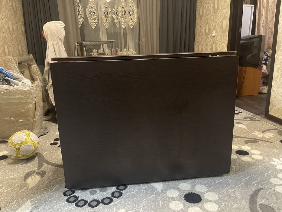 Продам гостевой стол