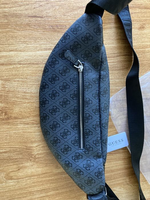 Мъжка оригинална чанта  Guess