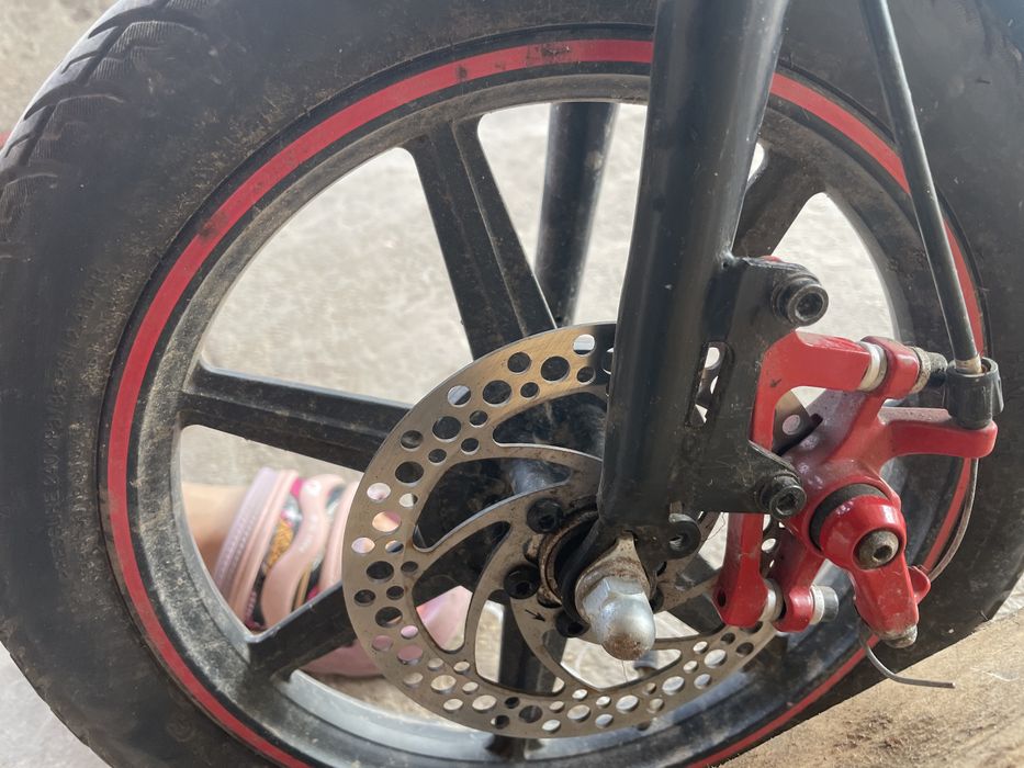 Bicicleta eletrica  in stare foarte buna dar nu am incarctor la ea