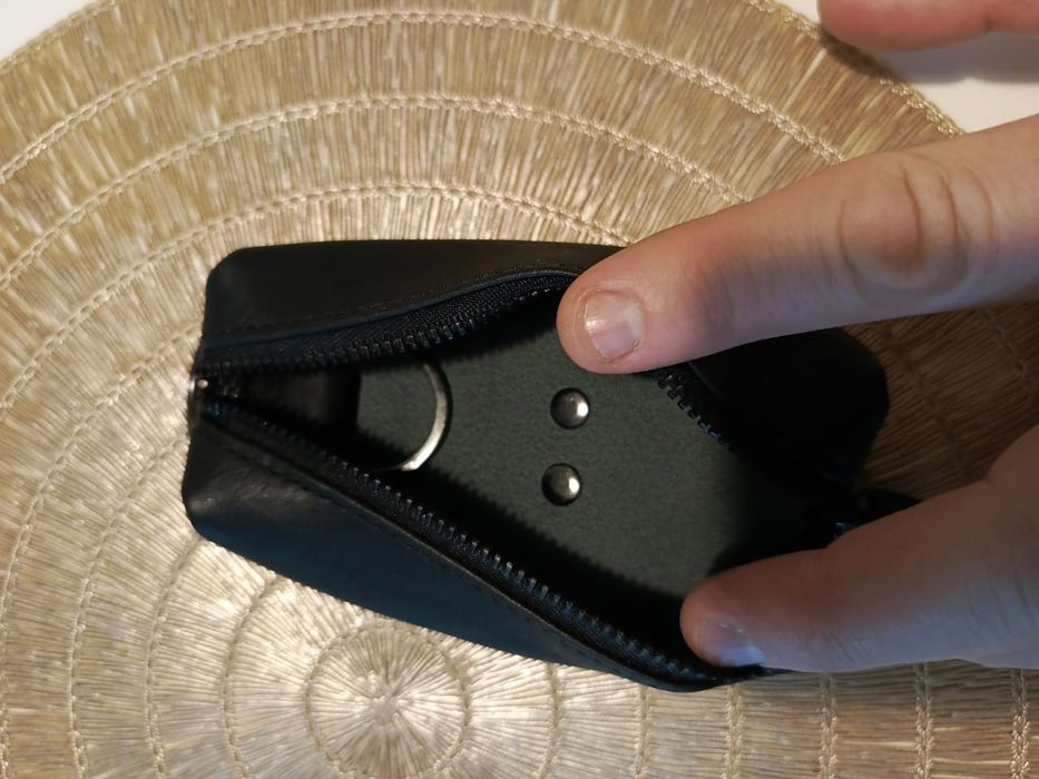 Ключница кожаная