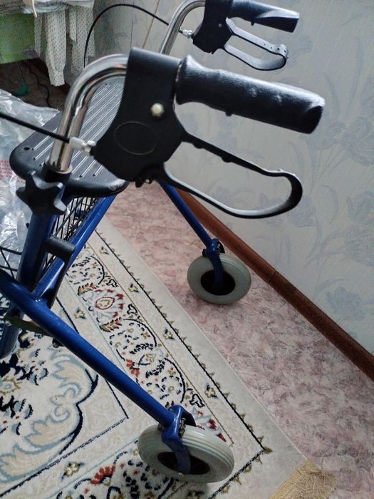 Ходунки для взрослых