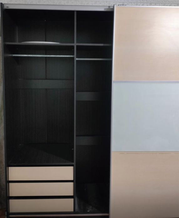 Шкаф-купе шифонер б/у